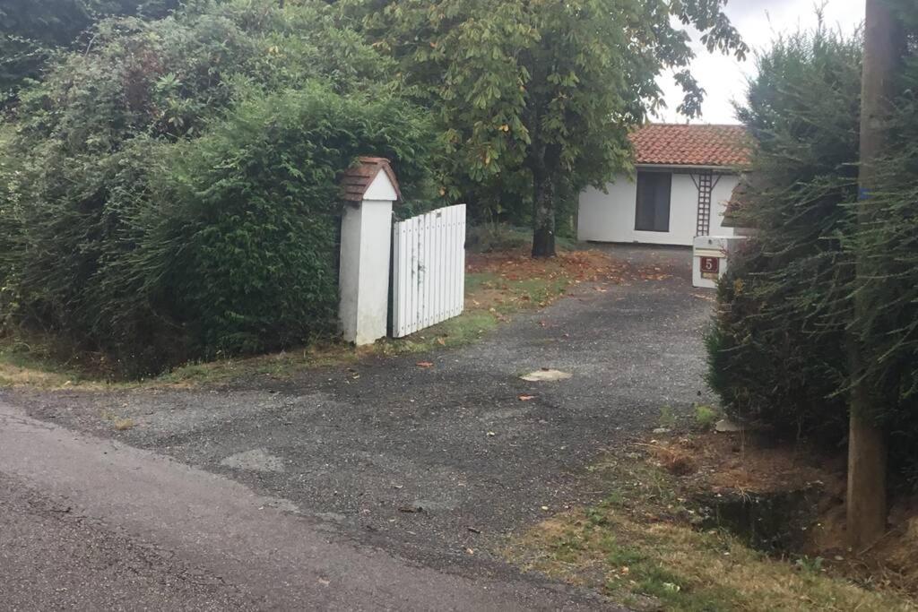 Breesfalt Gite Accomodation Villa Maisonnais-Sur-Tardoire Exteriör bild